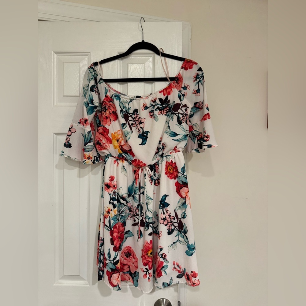 Windsor White Floral Maxi Dress